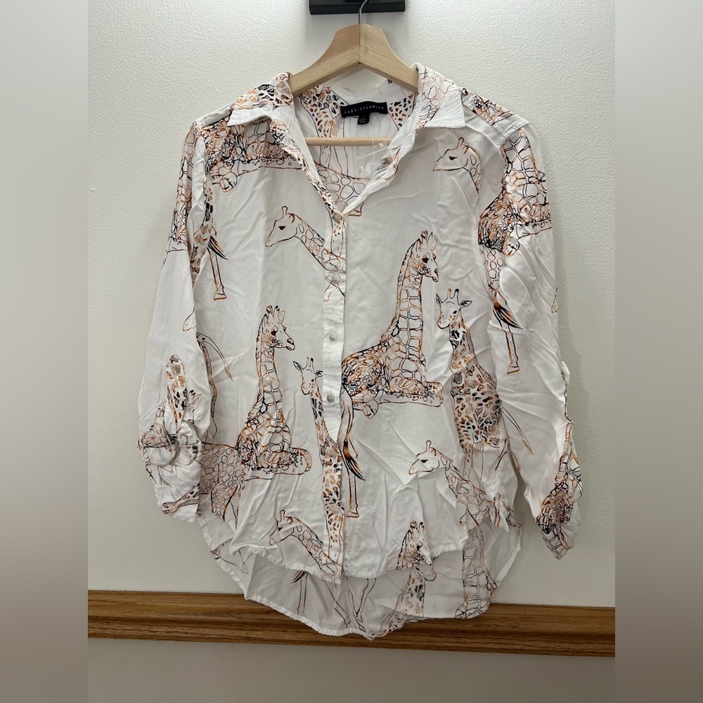 Jane and Delancey White Giraffe Print Blouse - Picture 6 of 6